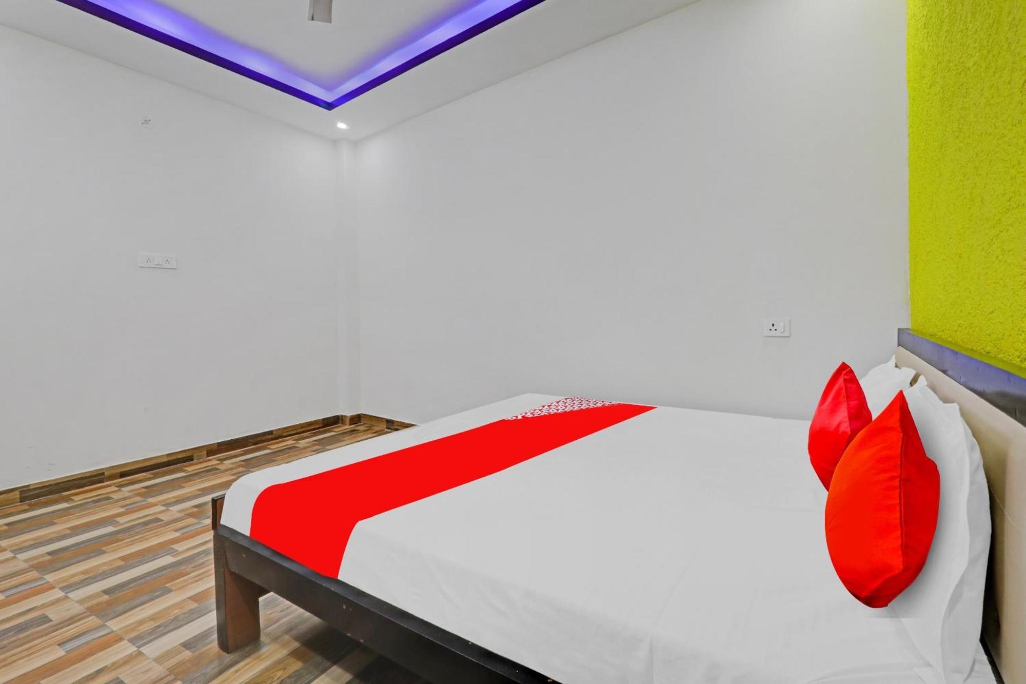 Hotel O R K Hotels Lucknow Zewnętrze zdjęcie