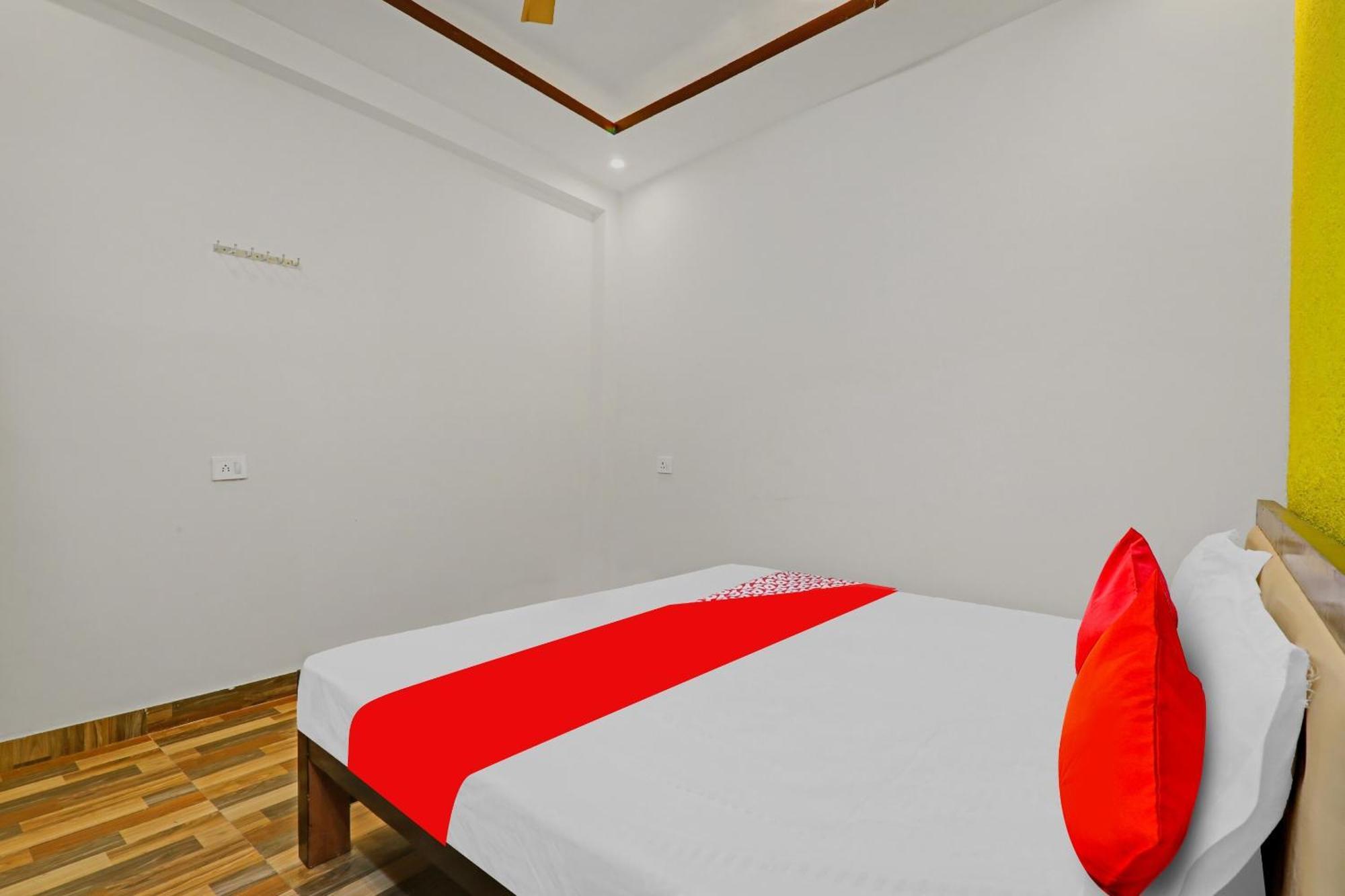 Hotel O R K Hotels Lucknow Zewnętrze zdjęcie