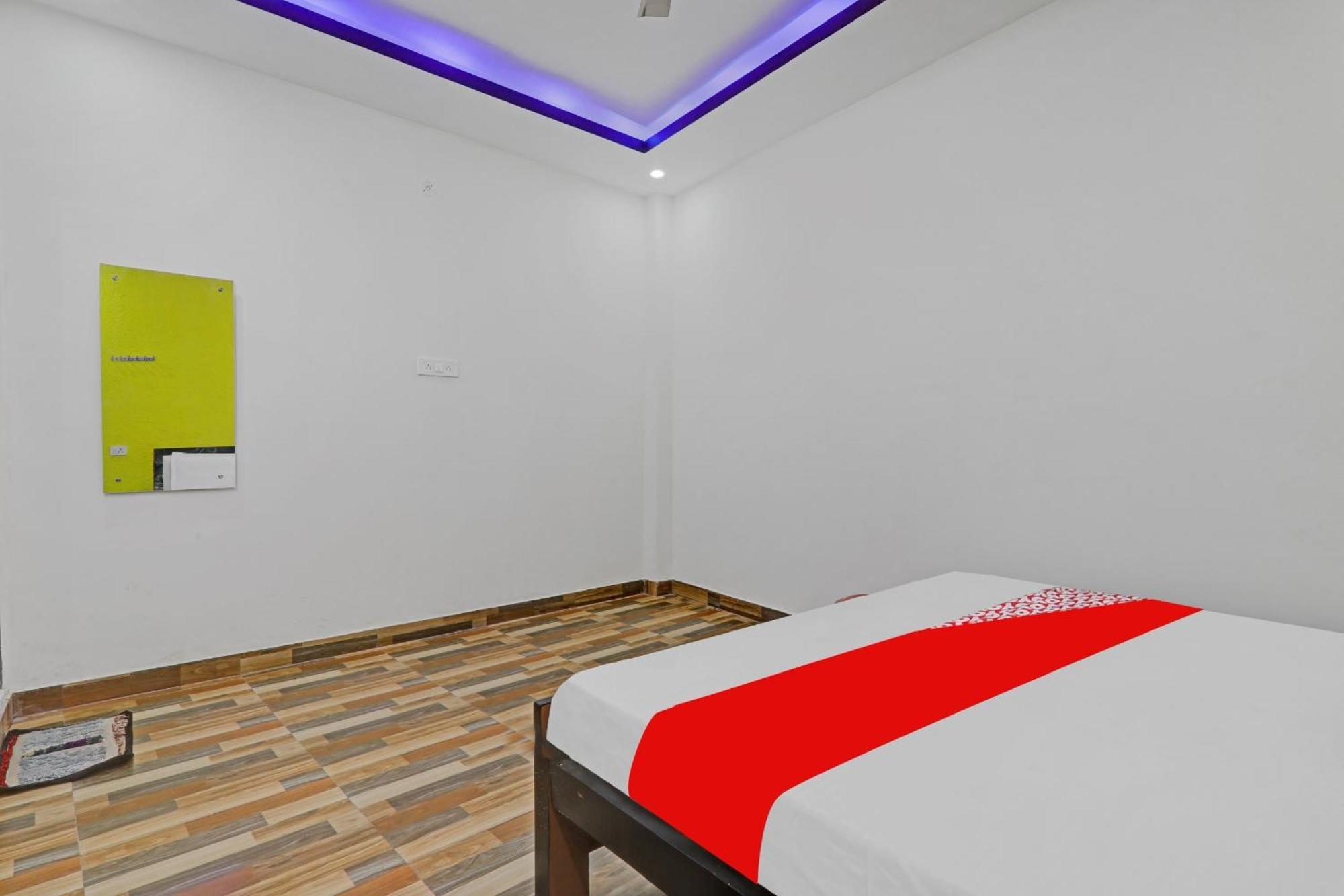 Hotel O R K Hotels Lucknow Zewnętrze zdjęcie